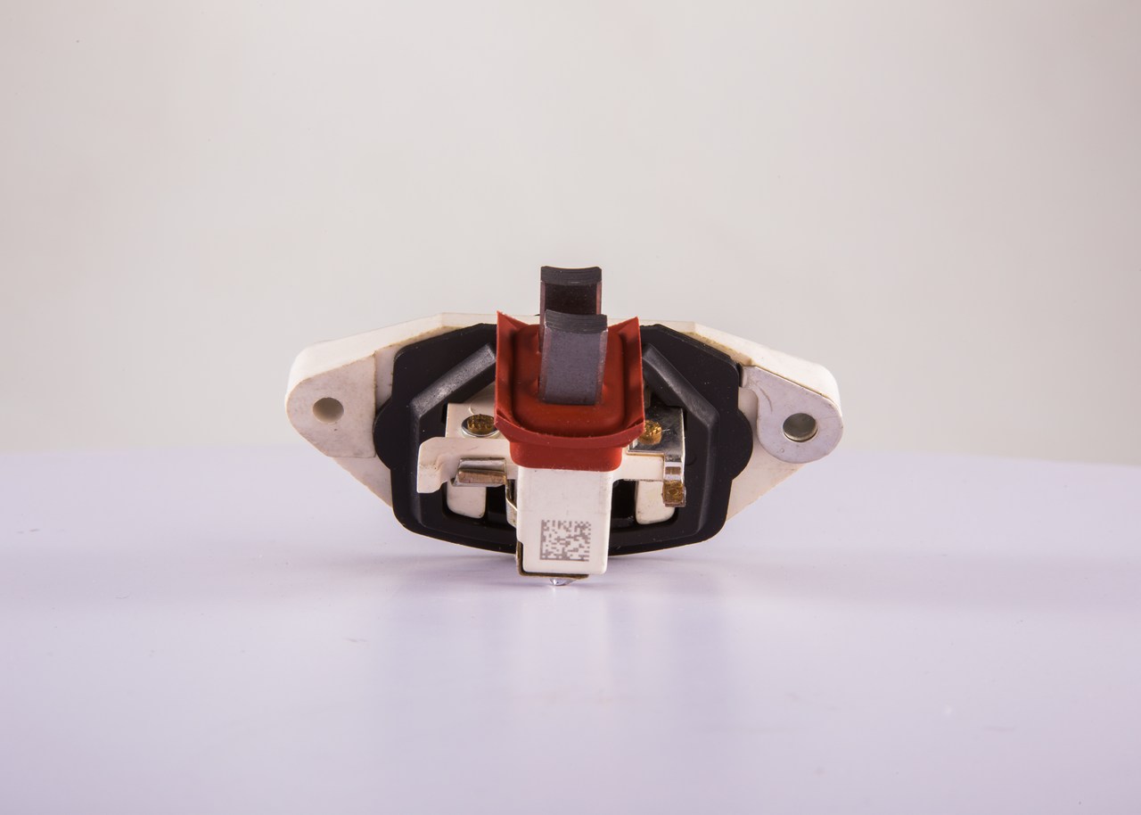 Regulátor alternátora BOSCH