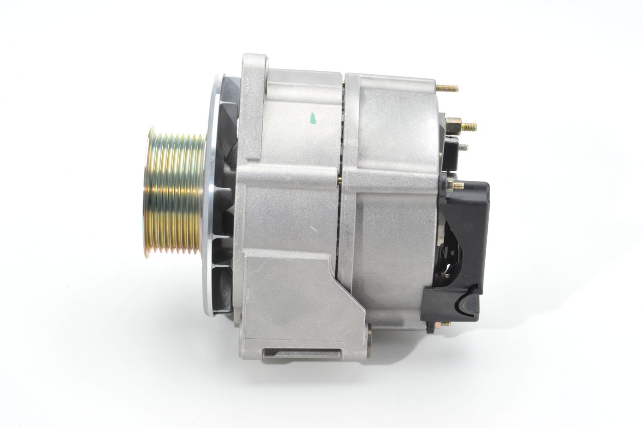 Alternátor BOSCH