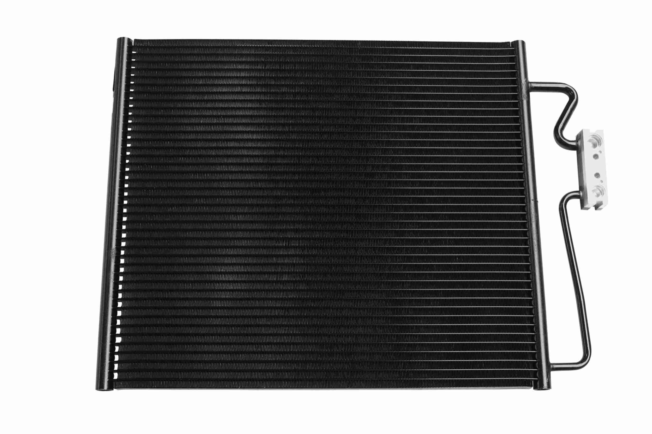 Kondenzátor klimatizácie VEMO