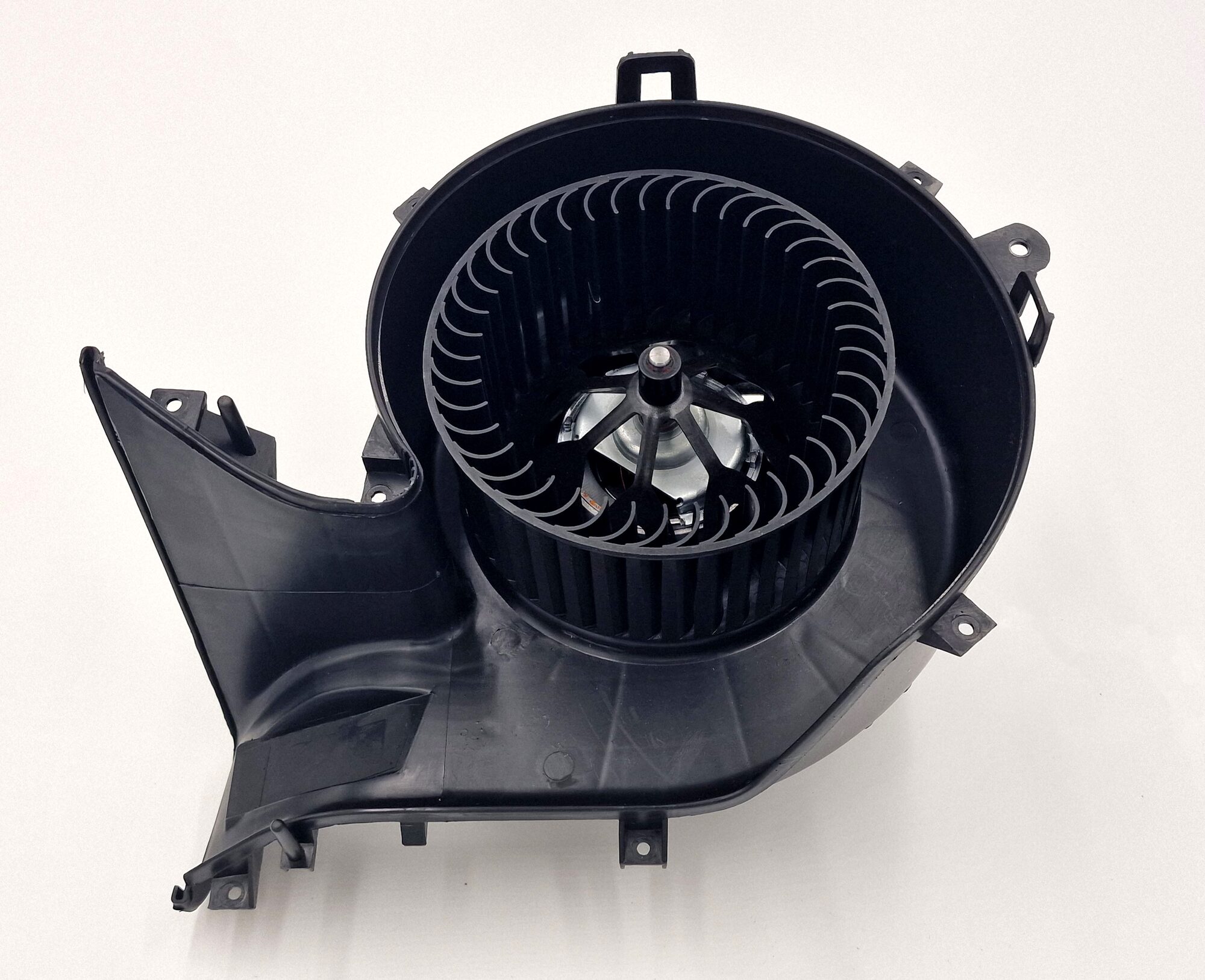 Vnútorný ventilátor ELTA AUTOMOTIVE