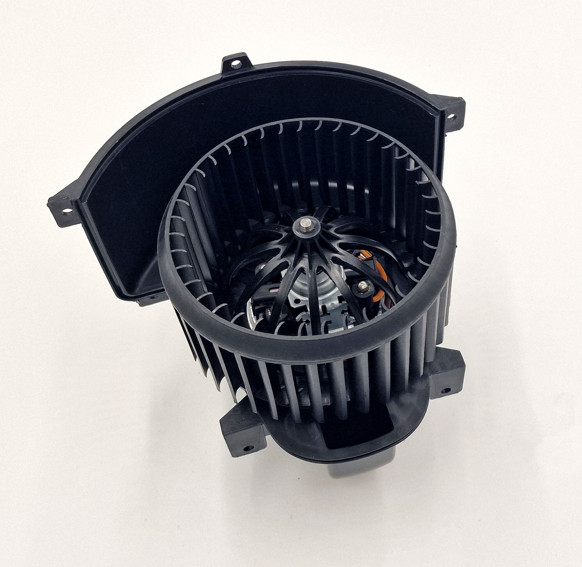 Vnútorný ventilátor ELTA AUTOMOTIVE