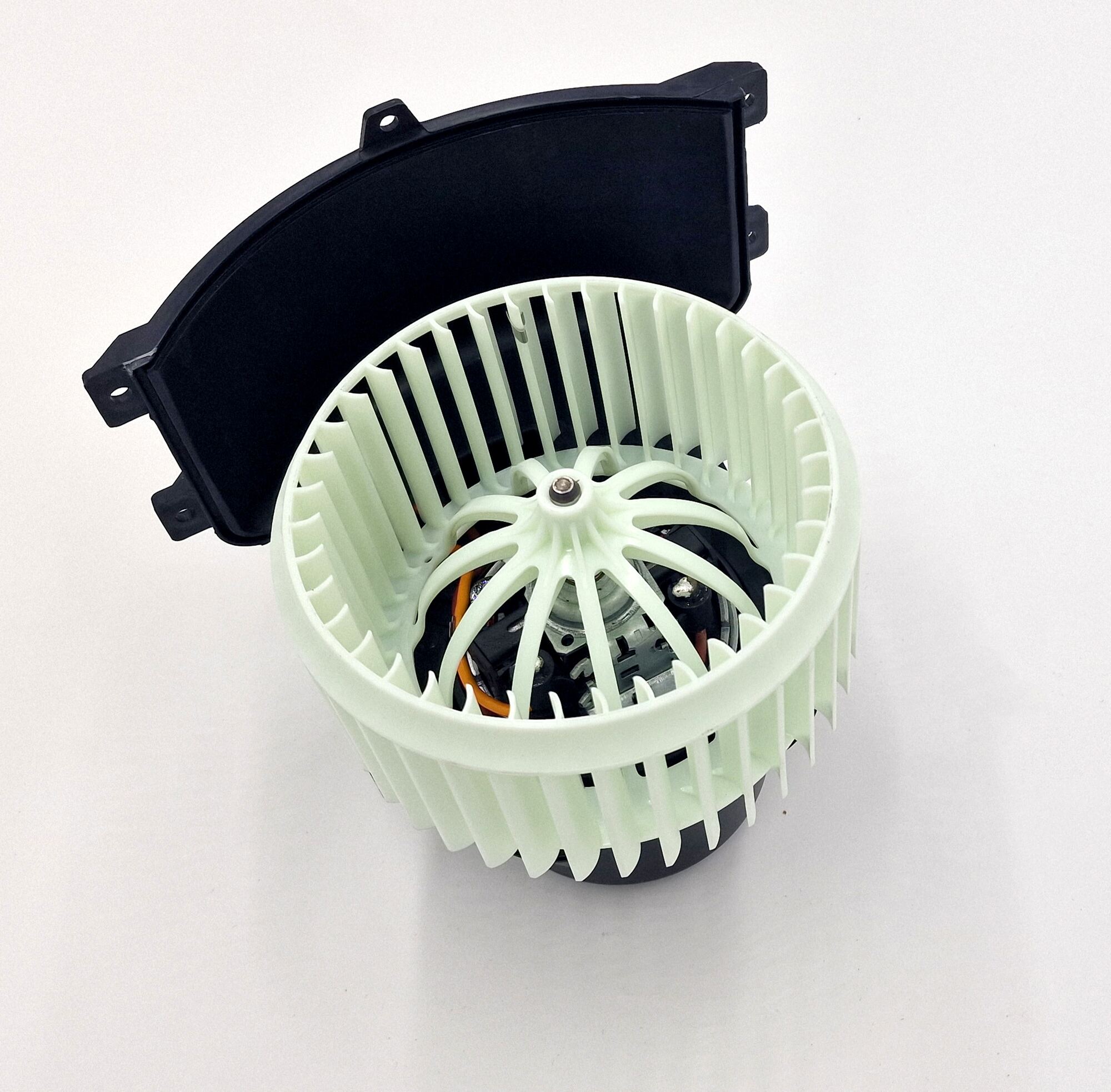 Vnútorný ventilátor ELTA AUTOMOTIVE