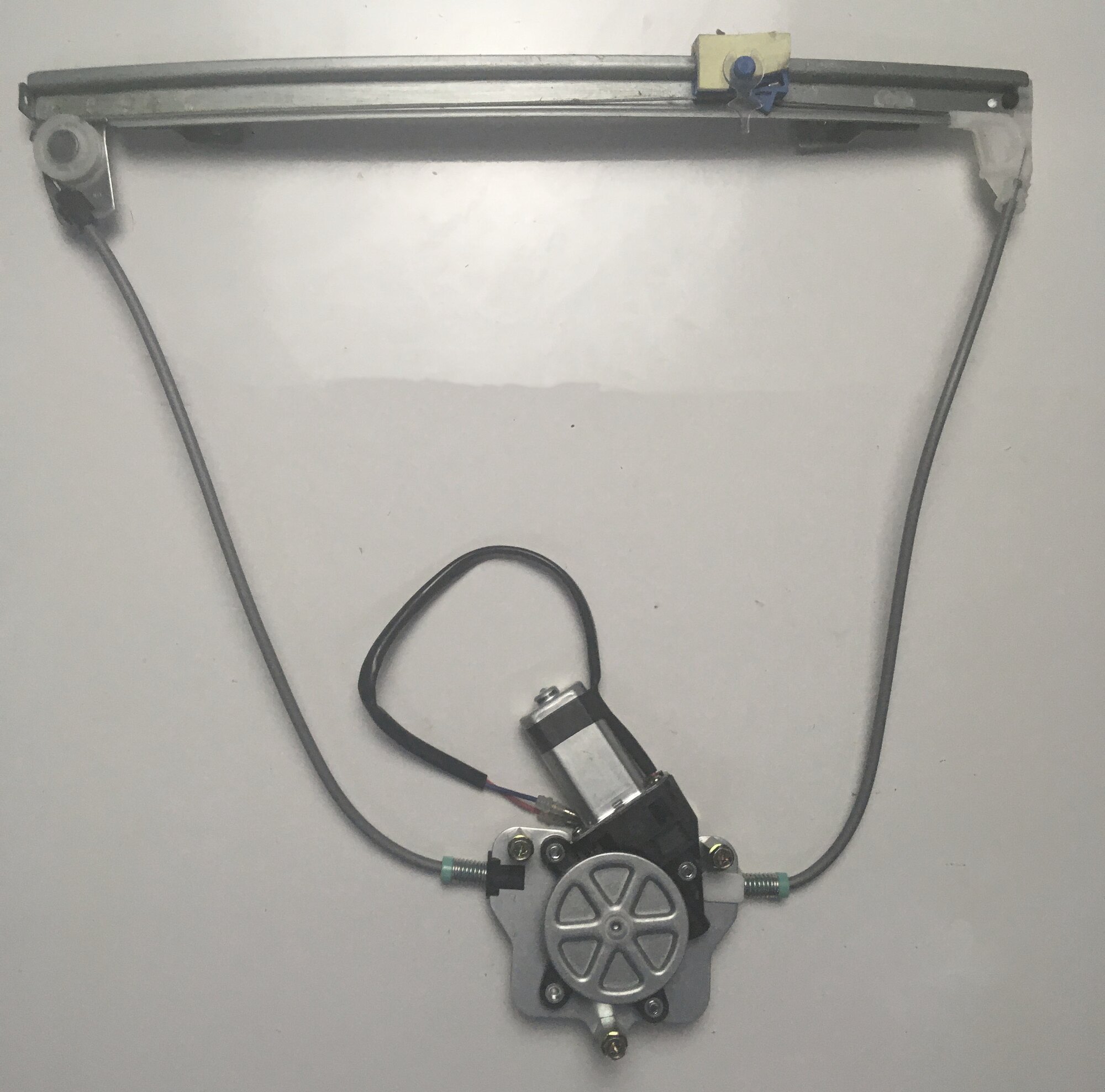 Mechanizmus zdvíhania okna ELTA AUTOMOTIVE