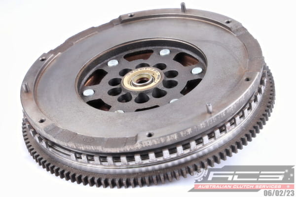 Zotrvačník Australian Clutch Services Pty Ltd