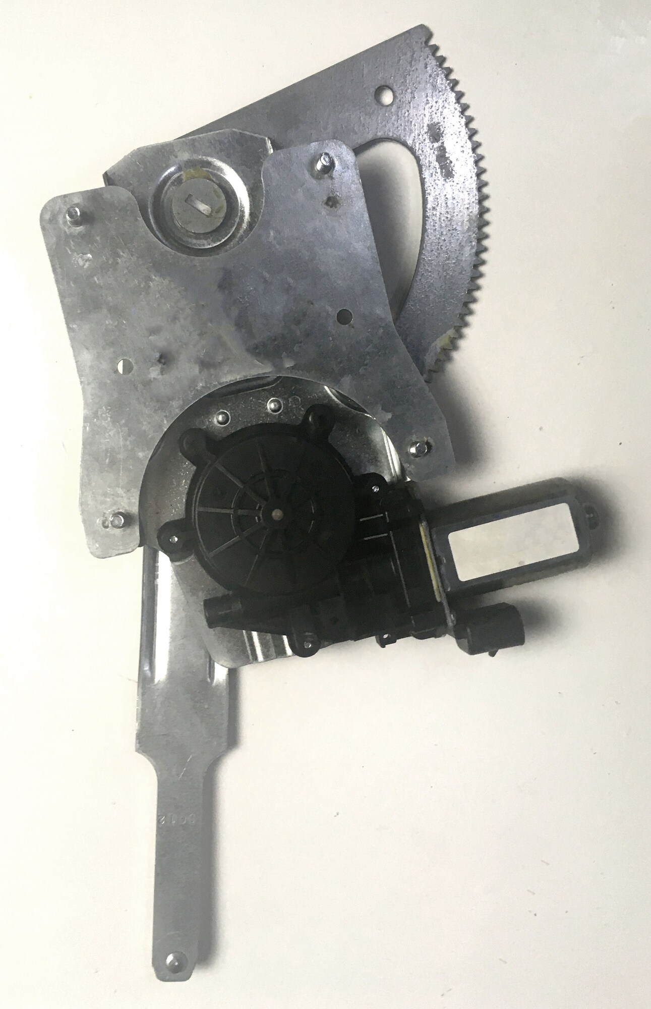 Mechanizmus zdvíhania okna Xevo